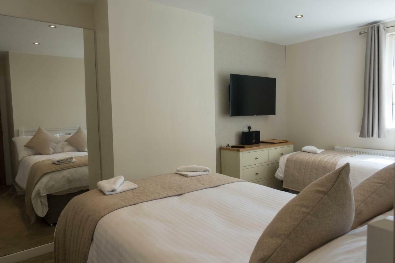 The Kings Cross Hotel Блэкпул Номер фото